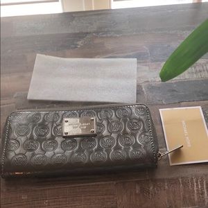 Michael Kors Shiny Silver Monogram Walket
